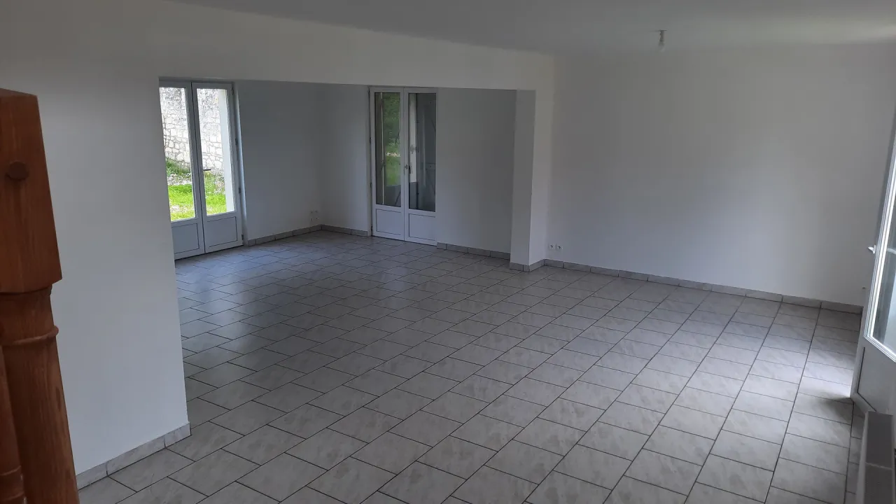 Maison jumelée T5 - Mise en ambiance de biens vides - Berny-Rivière (02)